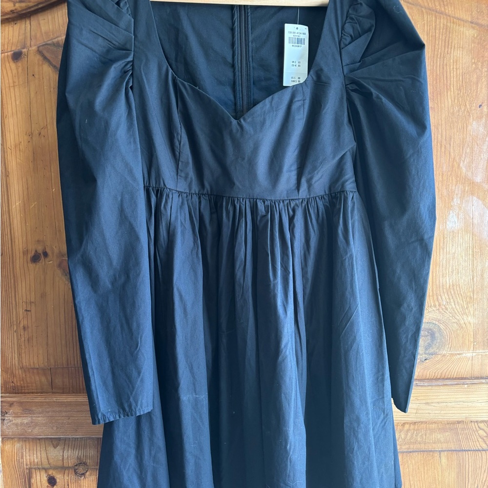 NWT Abercrombie & Fitch Black Emerson Poplin Puff Sleeve Babydoll Mini Dress.